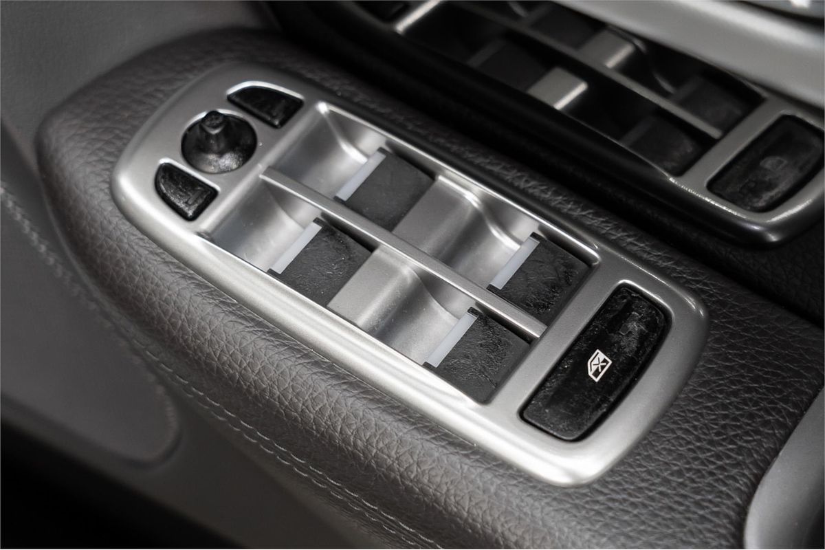 2014 Jaguar XF Luxury X250