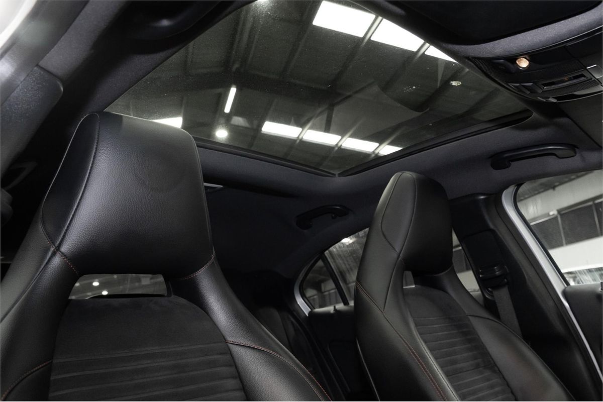 2013 Mercedes-Benz A-Class A200 W176