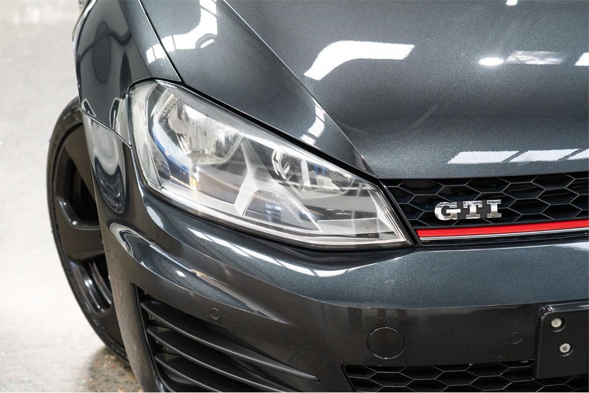 2013 Volkswagen Golf GTI 7