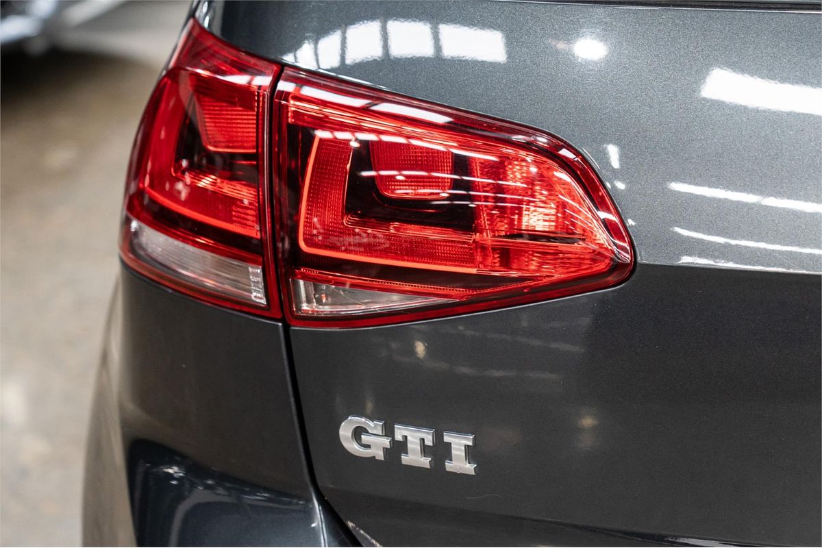 2013 Volkswagen Golf GTI 7