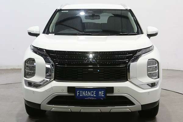 2024 Mitsubishi Outlander LS ZM