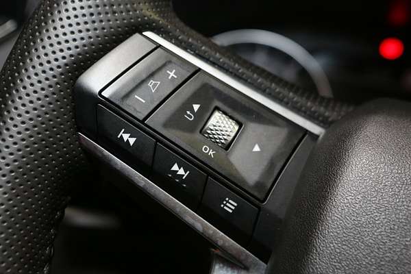 2024 Mitsubishi Outlander LS ZM