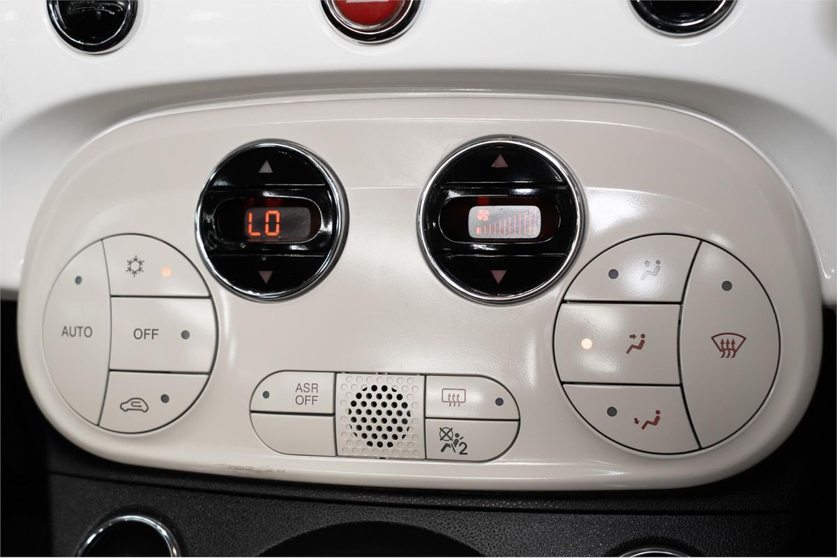 2019 Fiat 500C Lounge Series 6