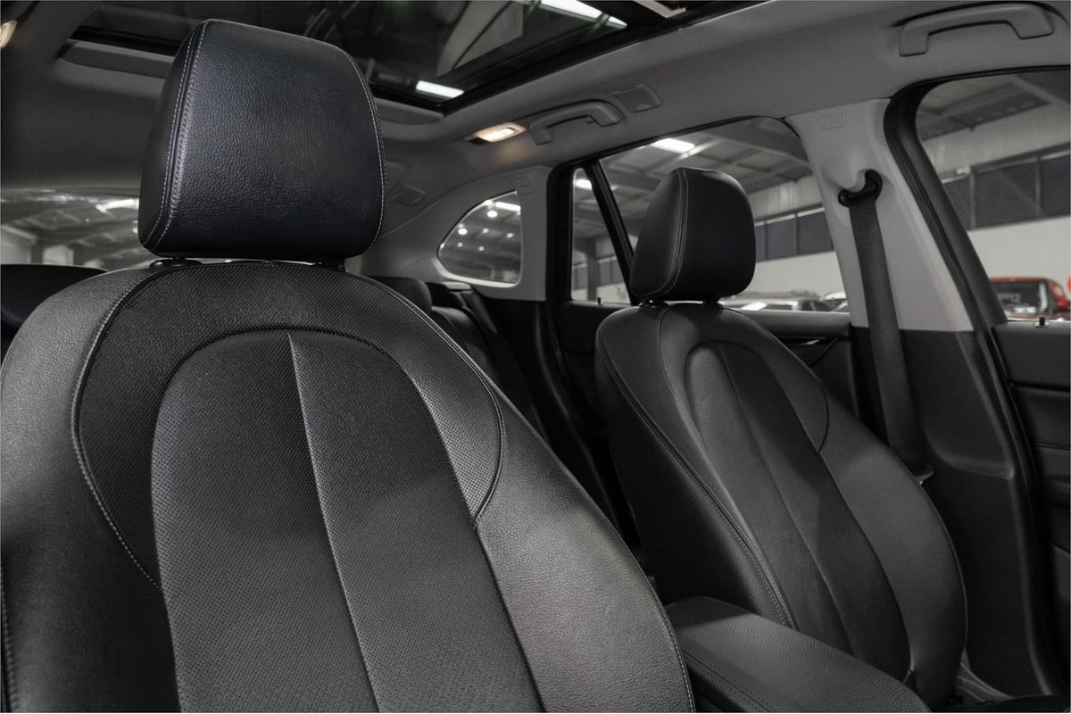 2016 BMW X1 xDrive20d F48