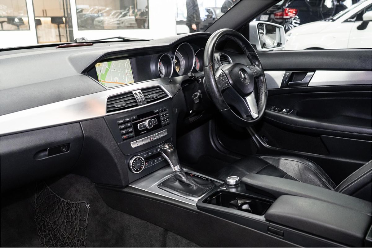 2011 Mercedes-Benz C-Class C250 CDI BlueEFFICIENCY C204