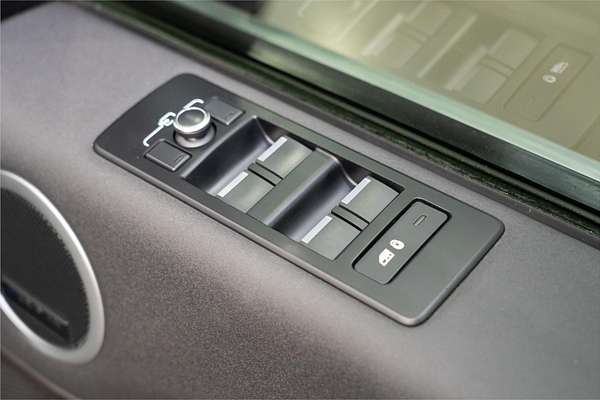 2018 Land Rover Discovery SD4 HSE Series 5