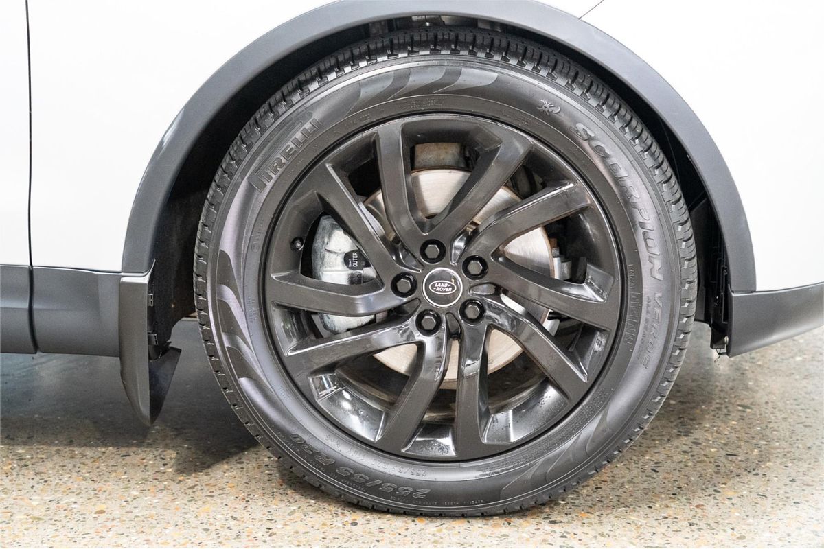 2018 Land Rover Discovery SD4 HSE Series 5