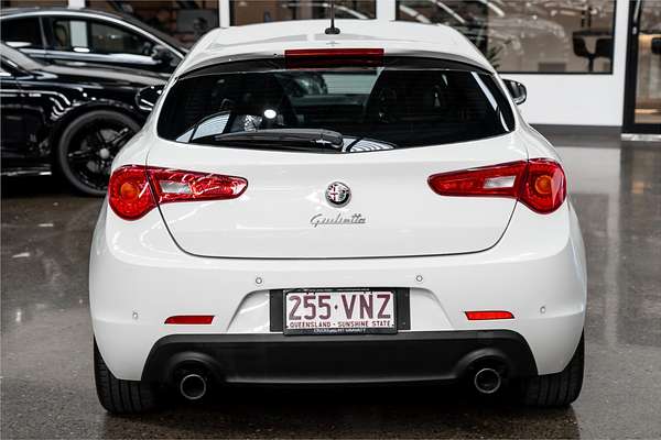 2015 Alfa Romeo Giulietta Quadrifoglio Verde Series 1