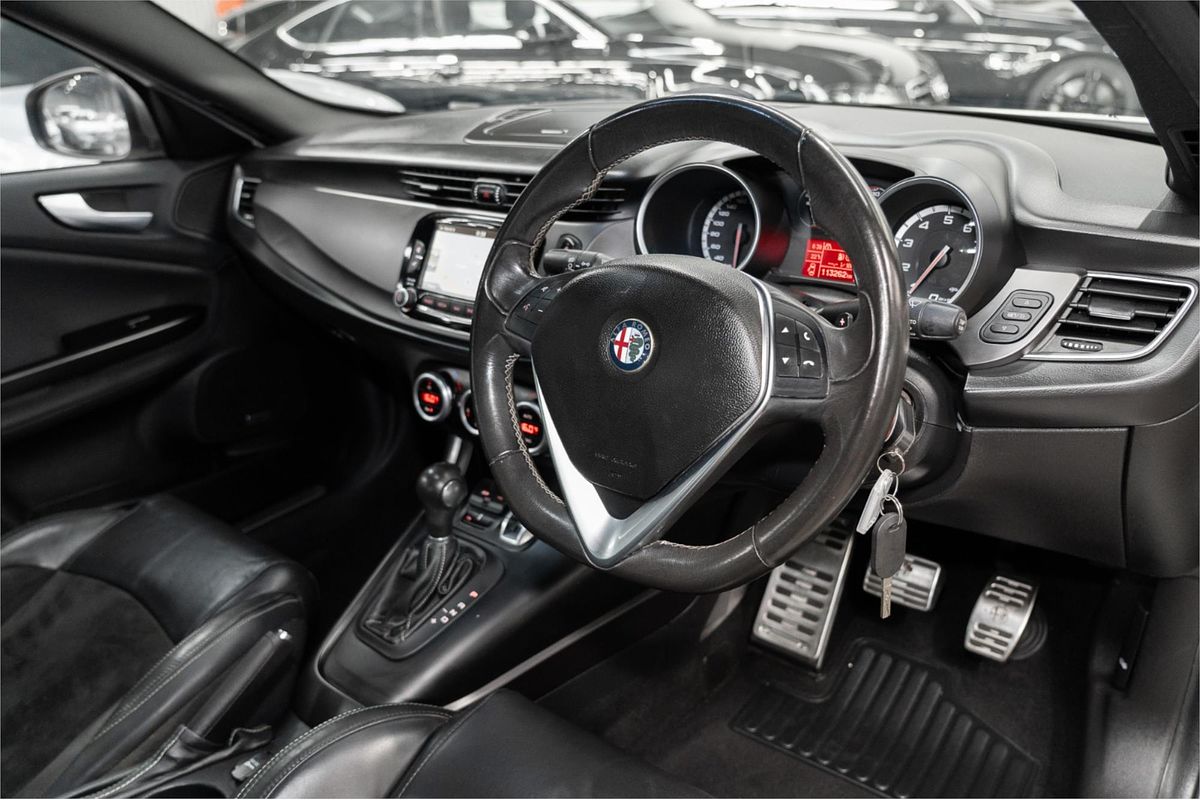 2015 Alfa Romeo Giulietta Quadrifoglio Verde Series 1