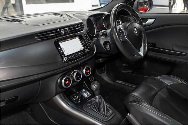 2015 Alfa Romeo Giulietta Quadrifoglio Verde Series 1