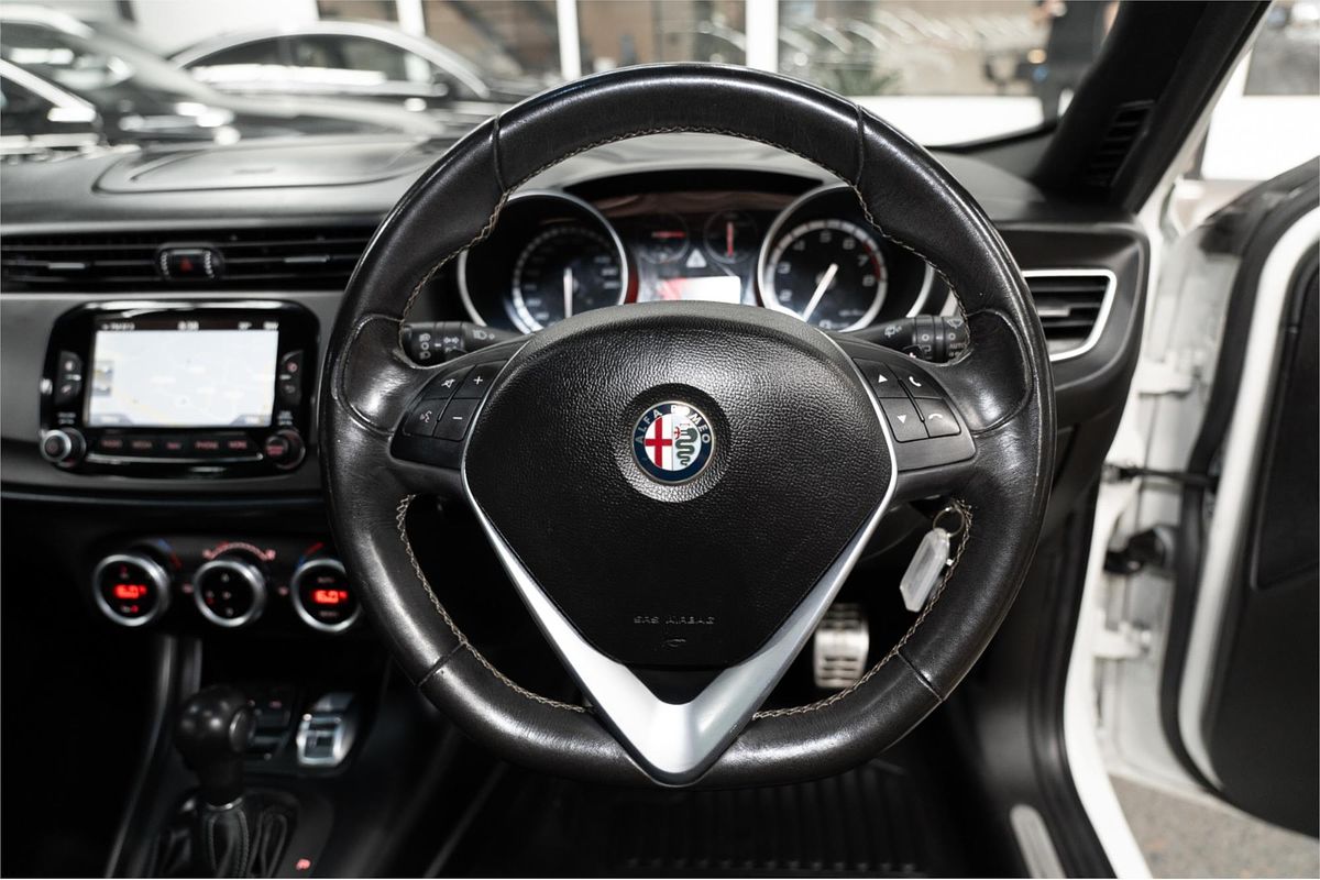 2015 Alfa Romeo Giulietta Quadrifoglio Verde Series 1