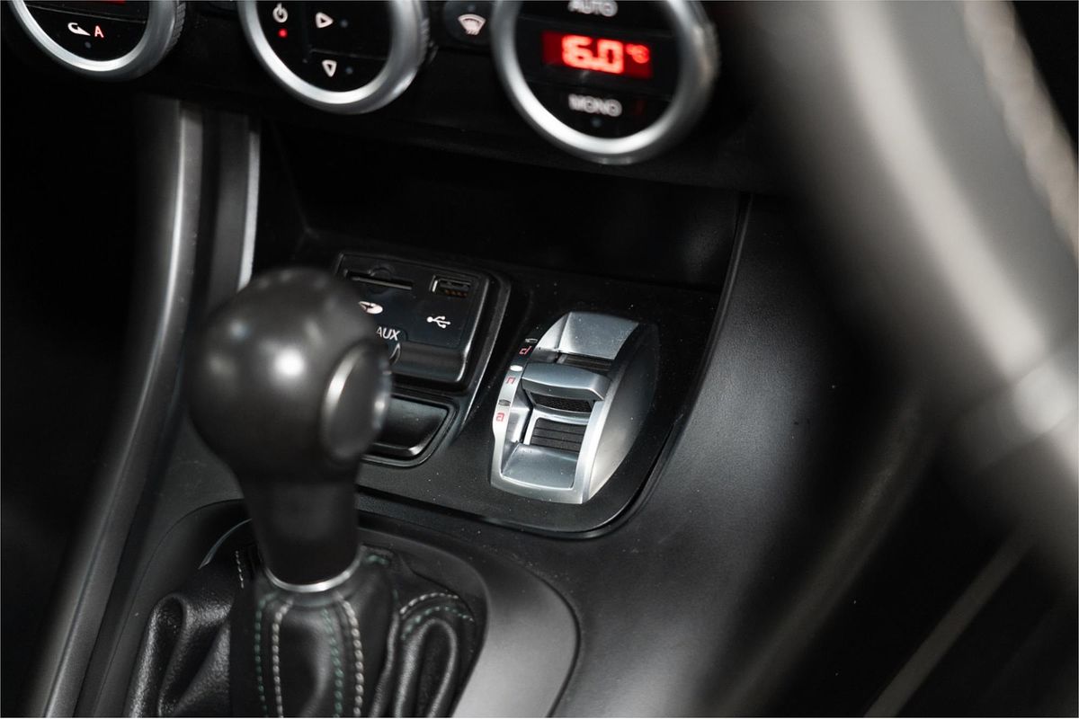 2015 Alfa Romeo Giulietta Quadrifoglio Verde Series 1