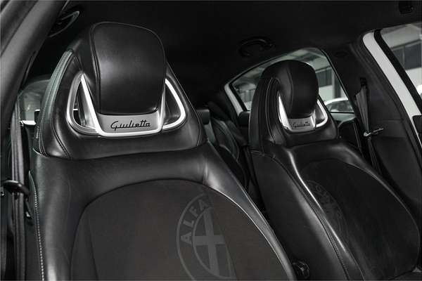 2015 Alfa Romeo Giulietta Quadrifoglio Verde Series 1