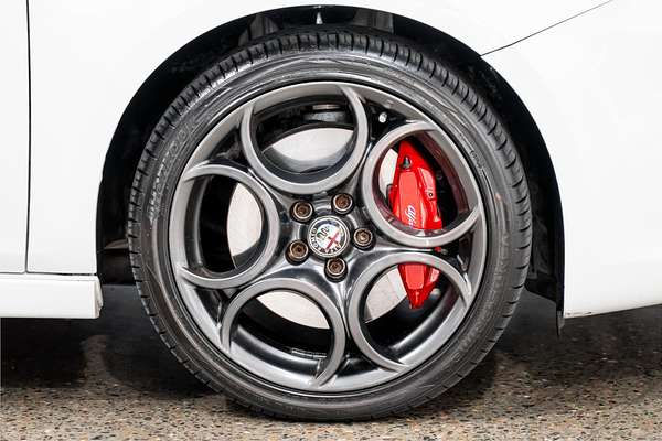 2015 Alfa Romeo Giulietta Quadrifoglio Verde Series 1