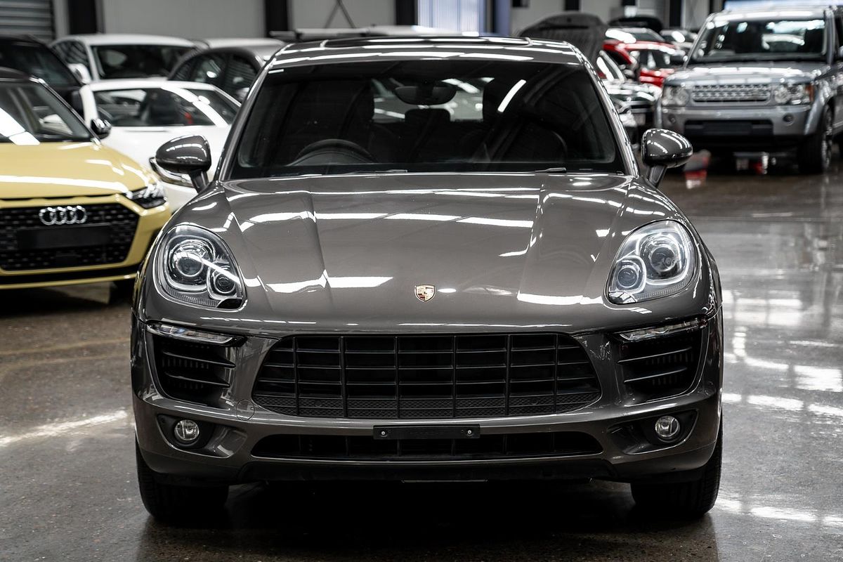 2015 Porsche Macan S 95B