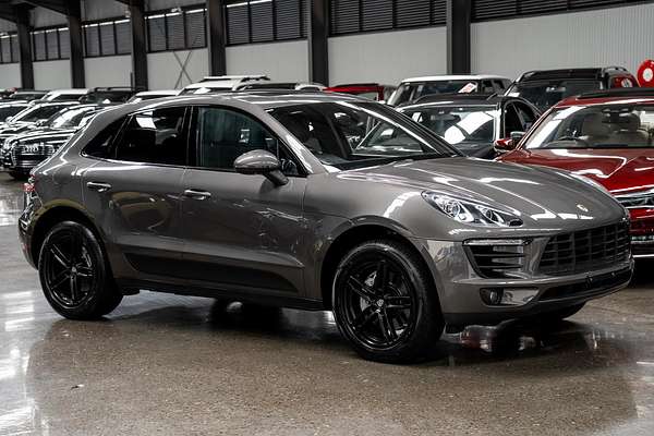 2015 Porsche Macan S 95B