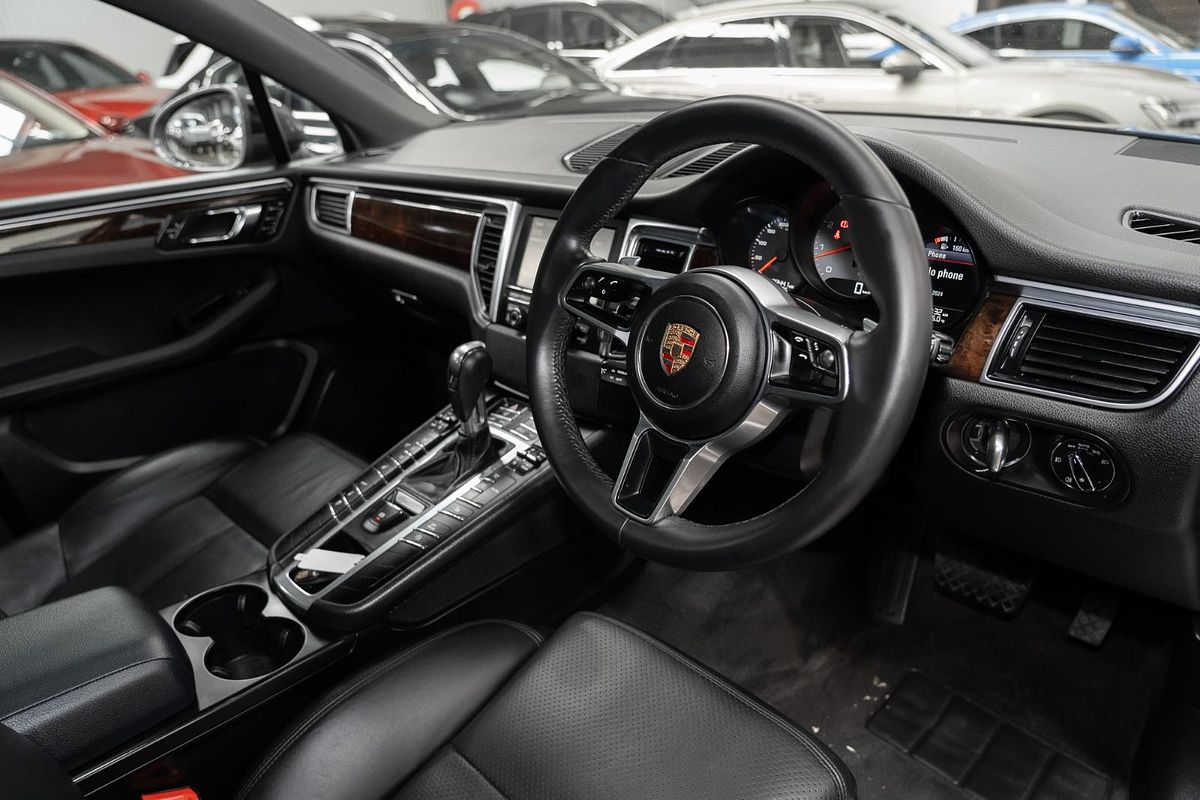 2015 Porsche Macan S 95B