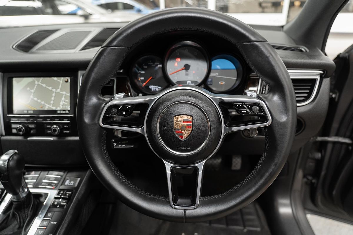 2015 Porsche Macan S 95B