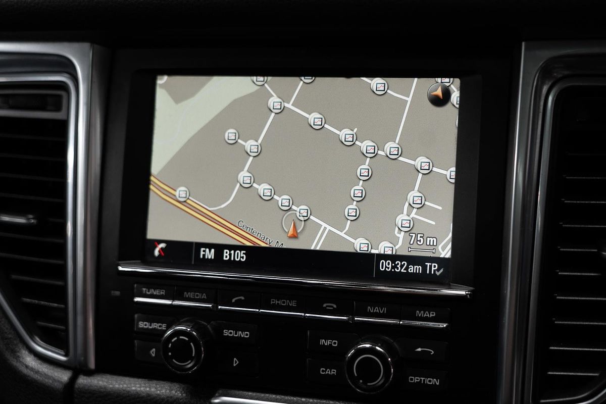 2015 Porsche Macan S 95B