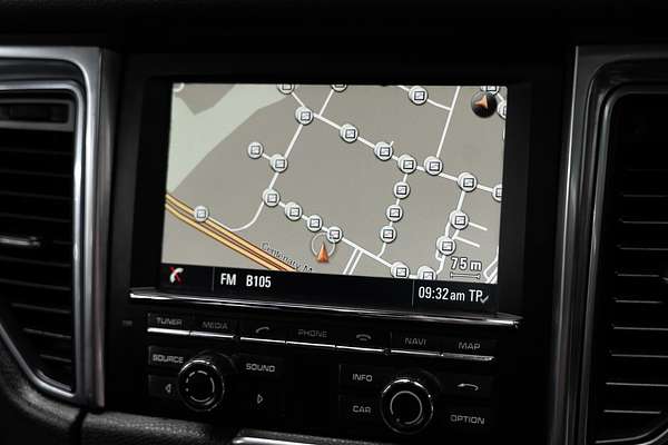 2015 Porsche Macan S 95B