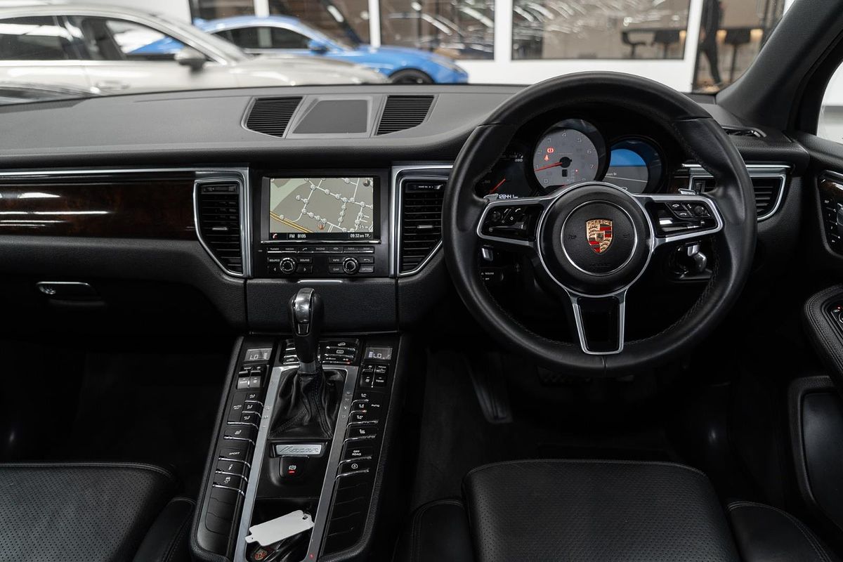 2015 Porsche Macan S 95B