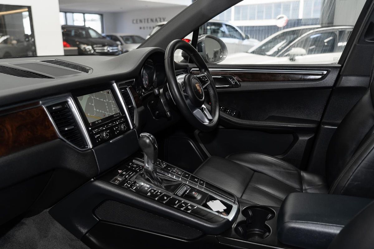 2015 Porsche Macan S 95B