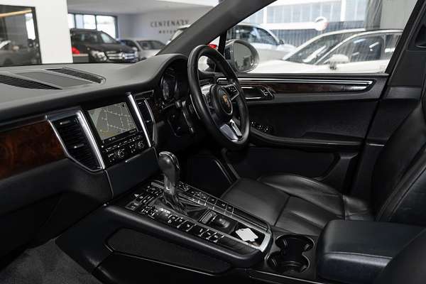 2015 Porsche Macan S 95B