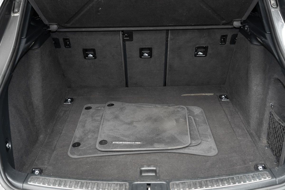 2015 Porsche Macan S 95B