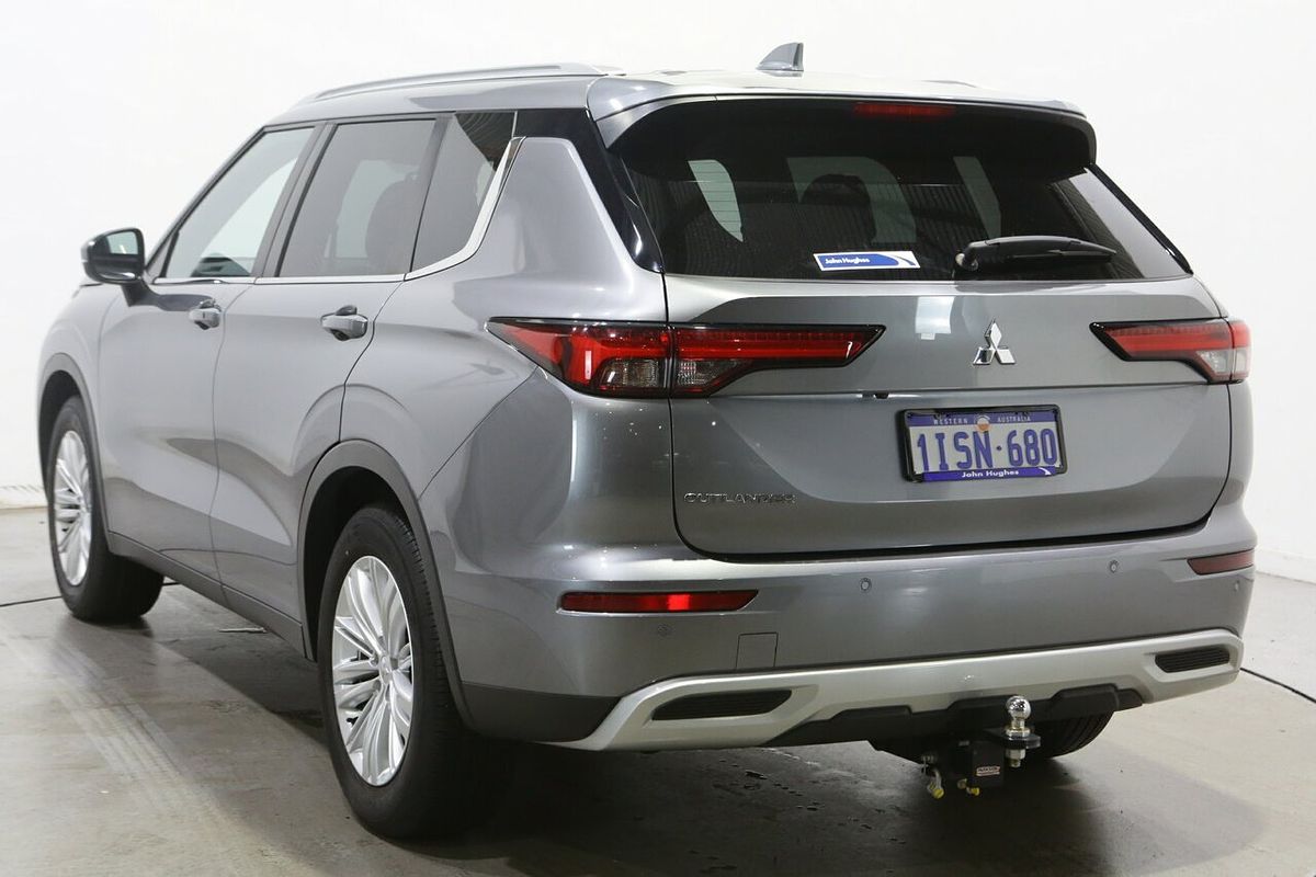 2022 Mitsubishi Outlander LS ZM