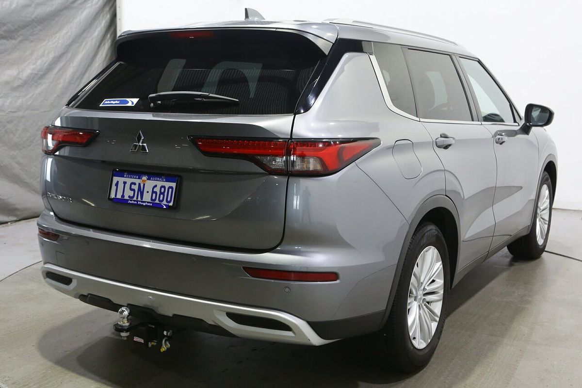 2022 Mitsubishi Outlander LS ZM