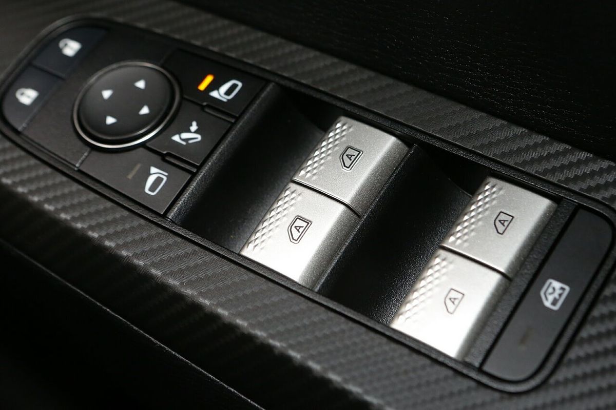 2022 Mitsubishi Outlander LS ZM