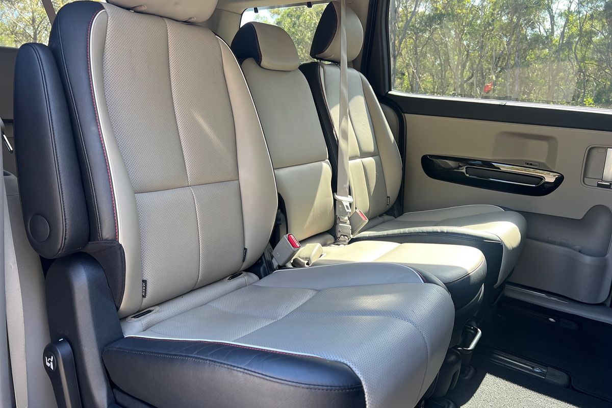 2018 Kia Carnival Platinum YP