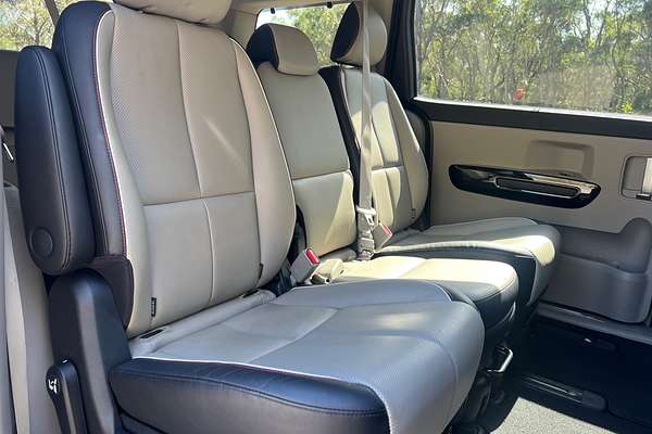 2018 Kia Carnival Platinum YP