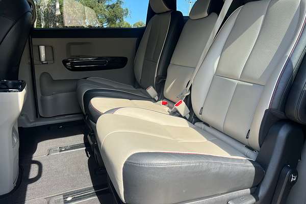 2018 Kia Carnival Platinum YP