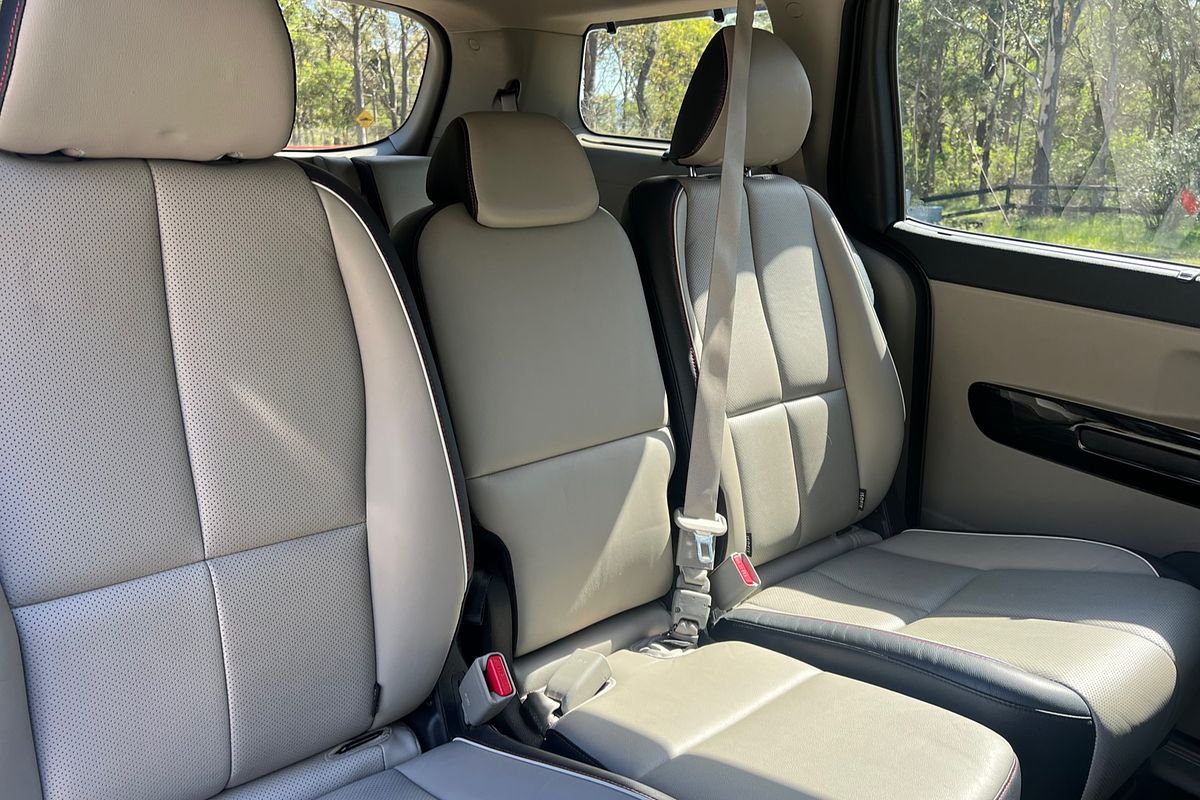 2018 Kia Carnival Platinum YP