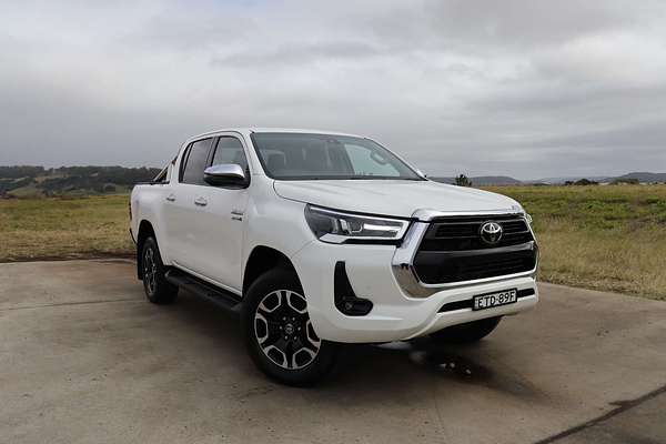 2022 Toyota Hilux SR5 GUN126R 4X4