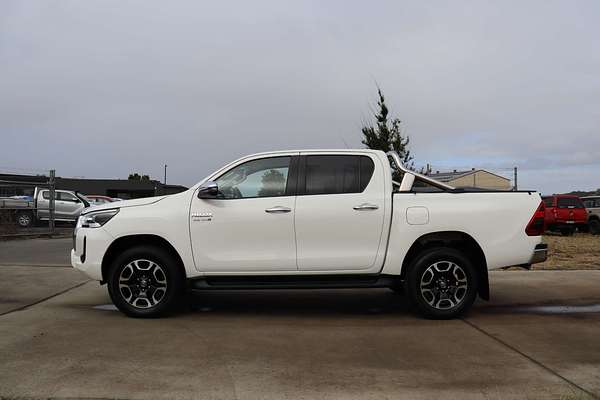 2022 Toyota Hilux SR5 GUN126R 4X4