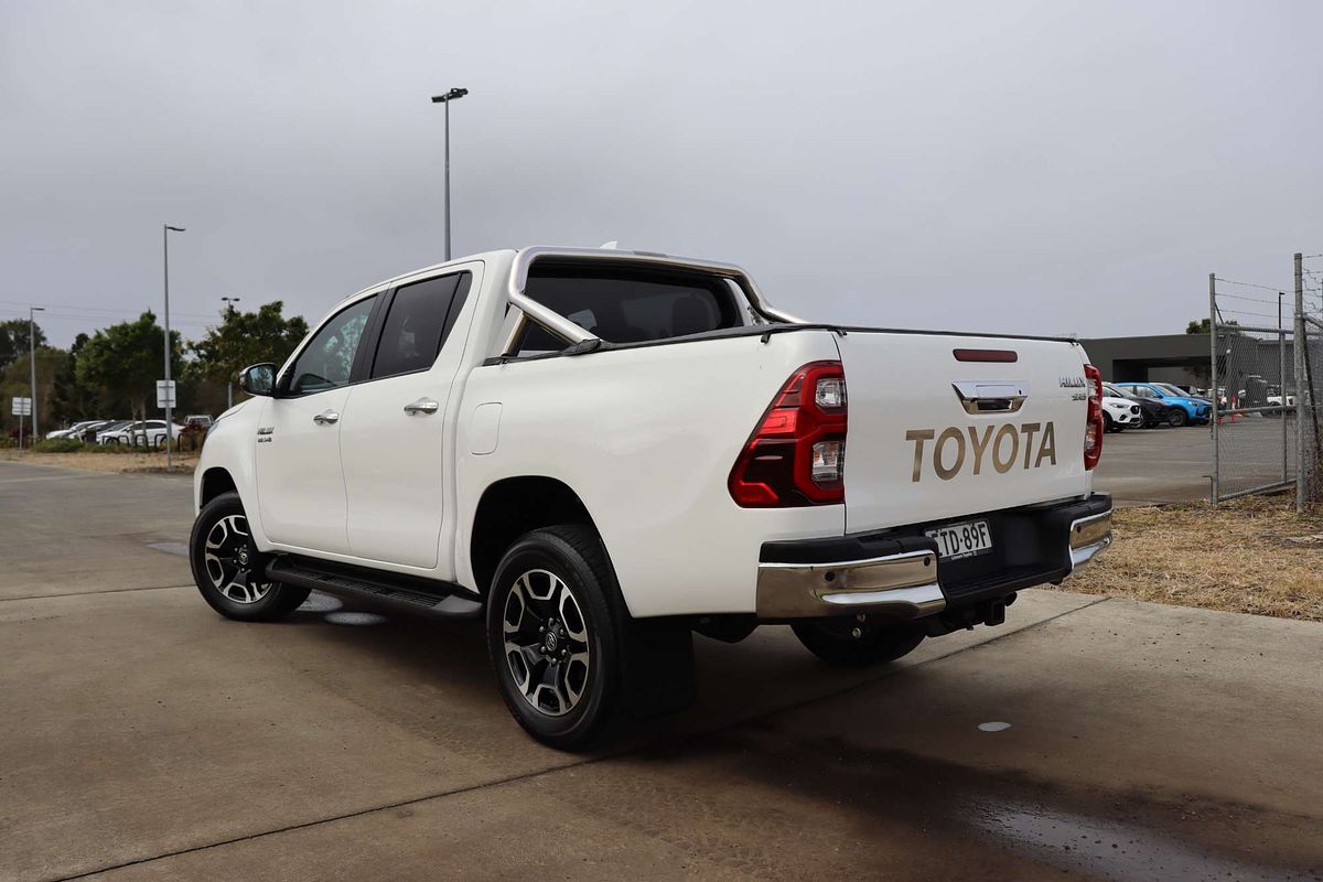 2022 Toyota Hilux SR5 GUN126R 4X4