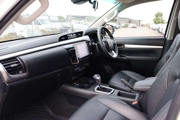 2022 Toyota Hilux SR5 GUN126R 4X4