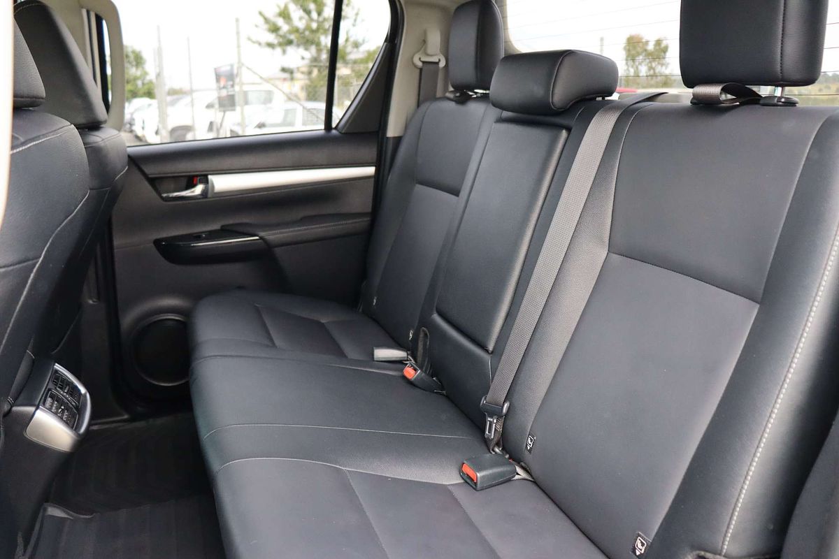 2022 Toyota Hilux SR5 GUN126R 4X4