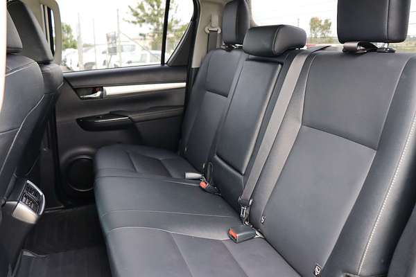 2022 Toyota Hilux SR5 GUN126R 4X4