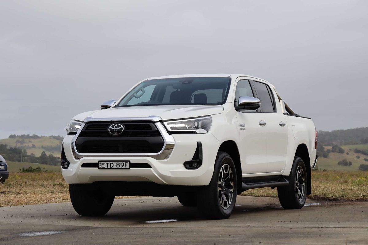 2022 Toyota Hilux SR5 GUN126R 4X4