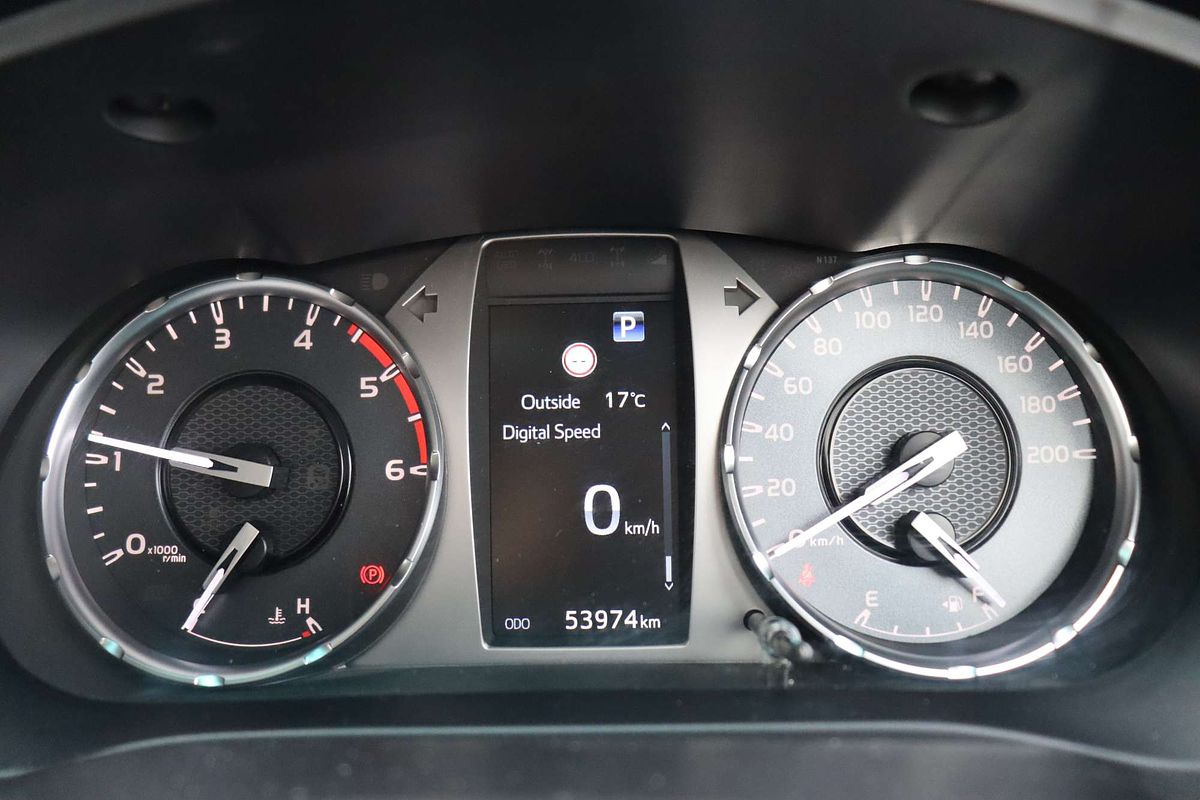2022 Toyota Hilux SR5 GUN126R 4X4
