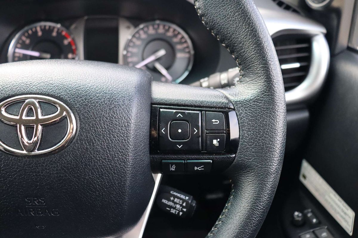 2022 Toyota Hilux SR5 GUN126R 4X4