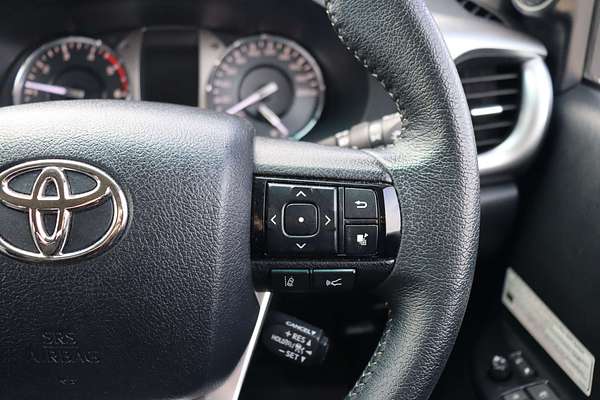 2022 Toyota Hilux SR5 GUN126R 4X4
