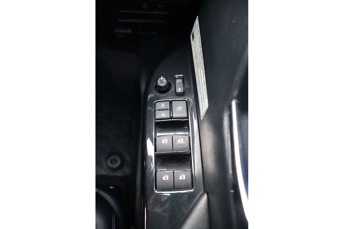 2022 Toyota Hilux SR5 GUN126R 4X4