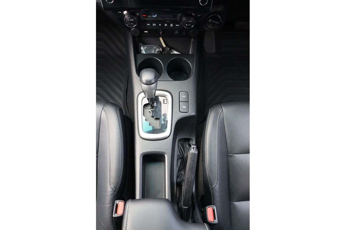 2022 Toyota Hilux SR5 GUN126R 4X4