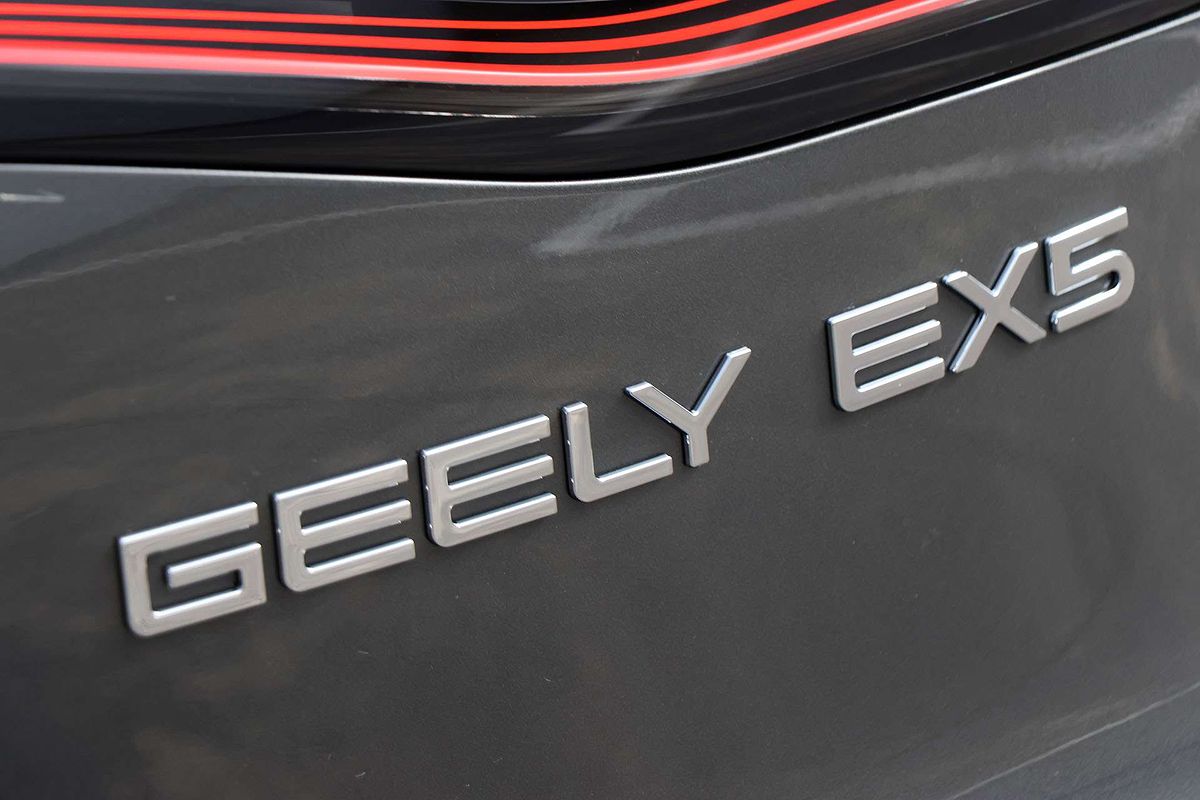 2025 Geely EX5 Inspire E245