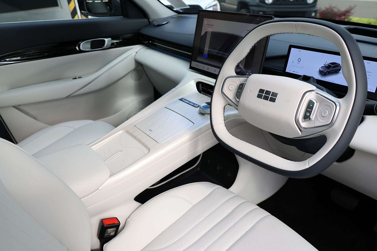 2025 Geely EX5 Inspire E245