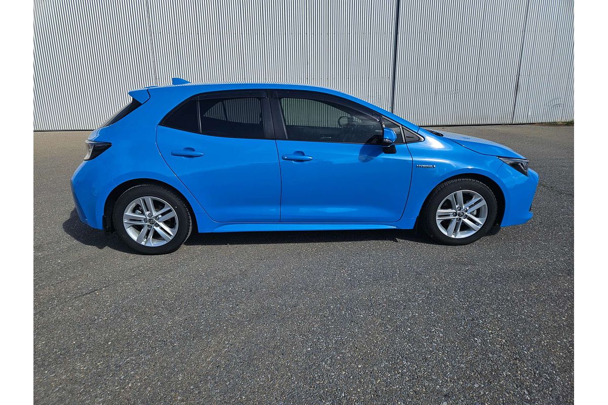 2022 Toyota Corolla SX Hybrid ZWE211R